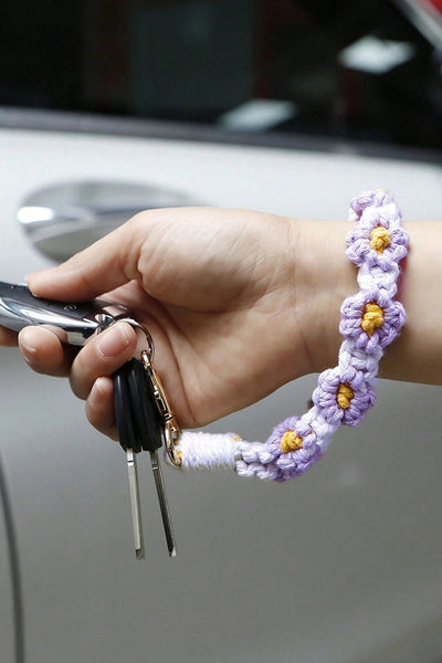 Macrame Daisy Flower Wristlet Keychain