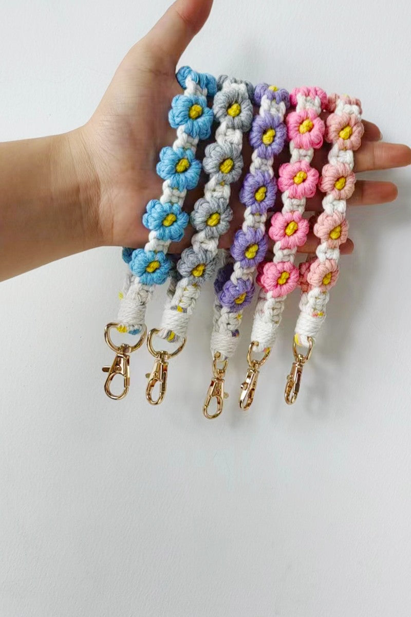 Macrame Daisy Flower Wristlet Keychain