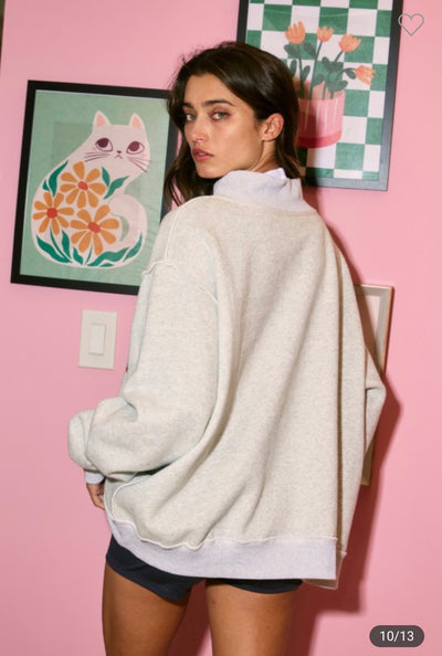 *PREORDER* Viral Reversible Mockneck Sweatshirt