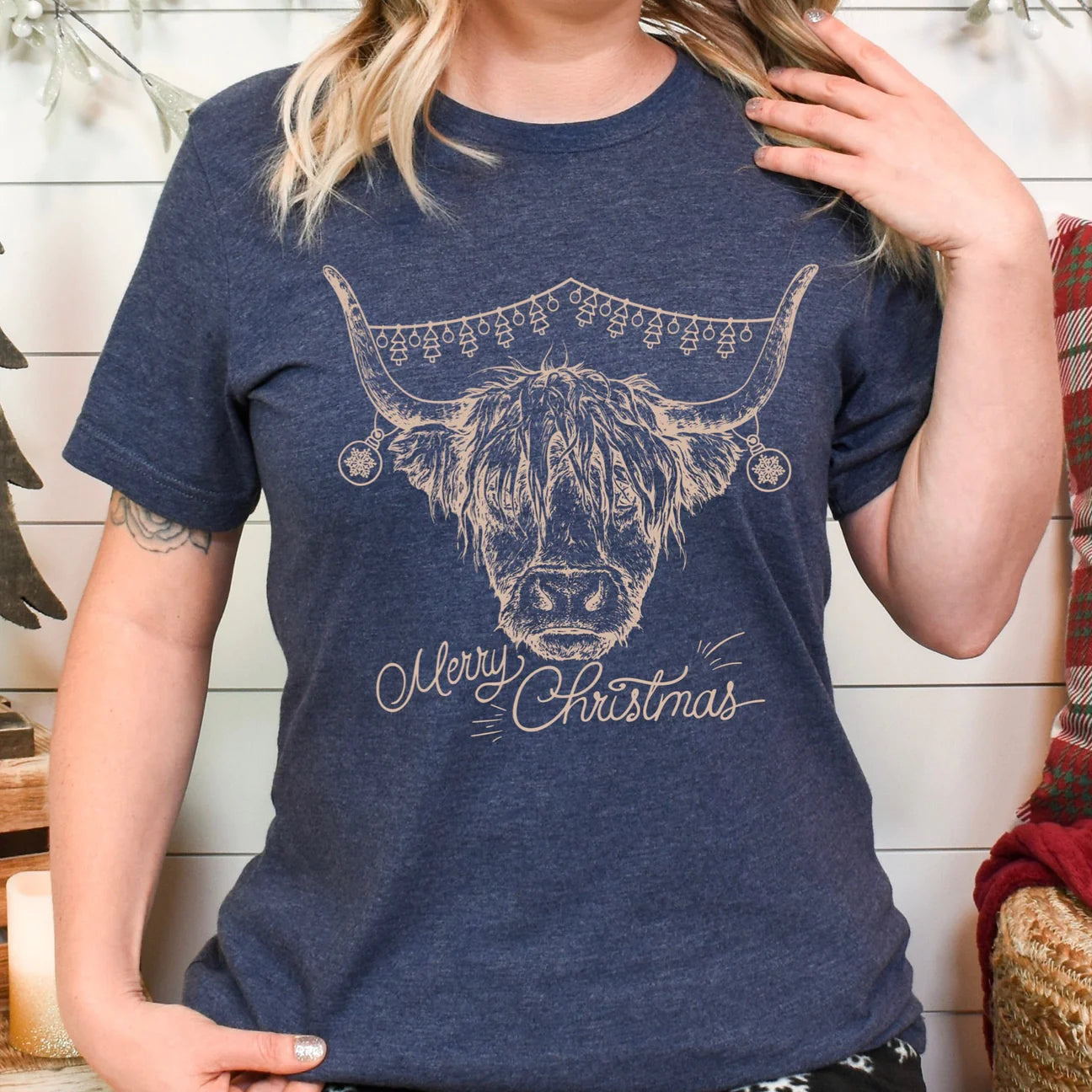 "Merry Christmas Highland" Beige Ink on T-shirt or Sweatshirt