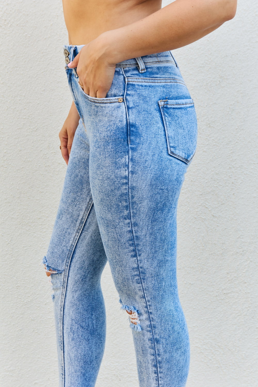 ⭐️ Kancan Emma High-Rise Distressed Skinny Jeans