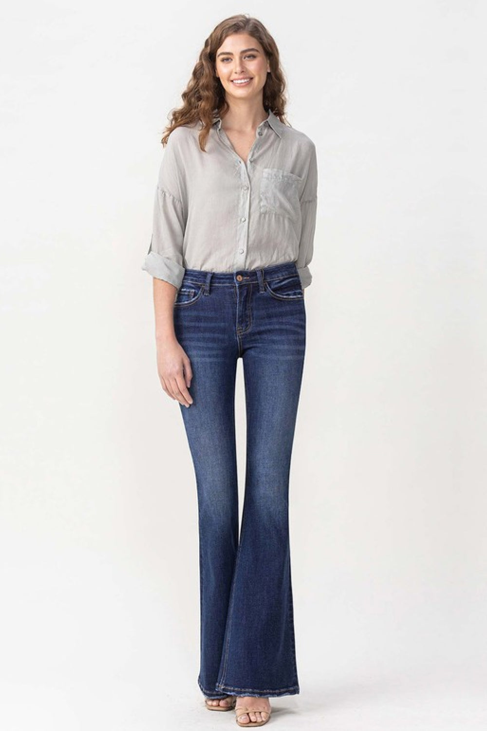 ⭐️ Lovervet Joanna Mid-rise Flare Jeans