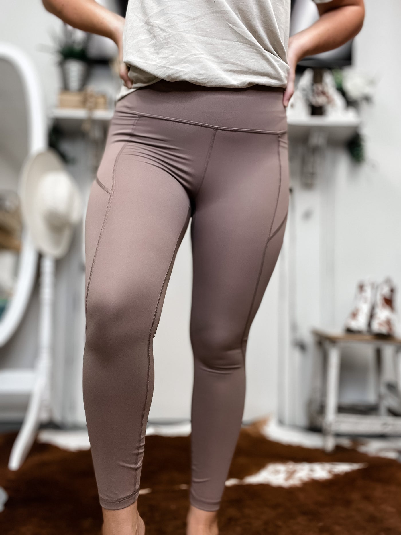 Every Day Activewear Pocket Leggings - COCOA