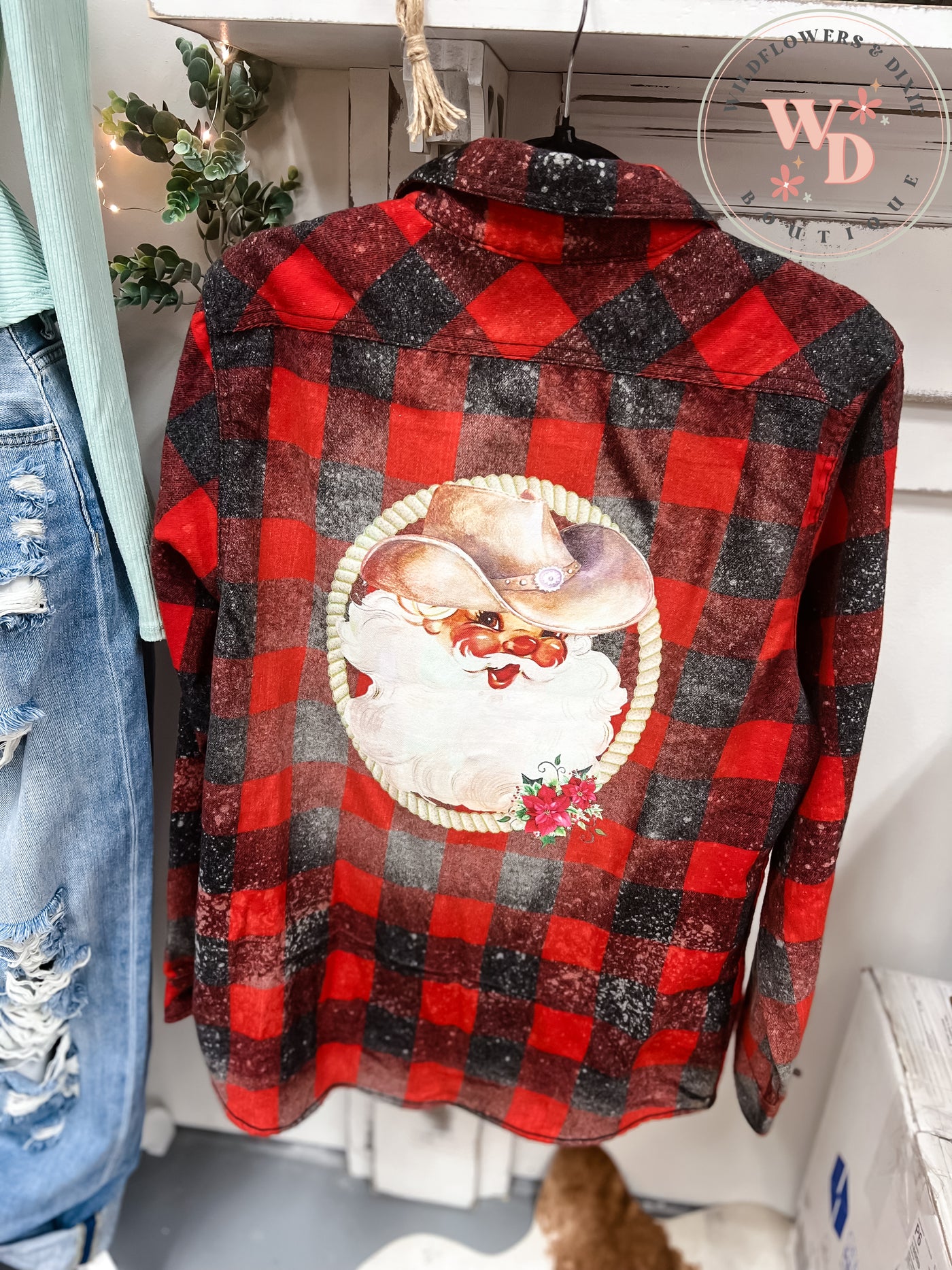 [READY TO SHIP] Bleached "Santa" Flannel